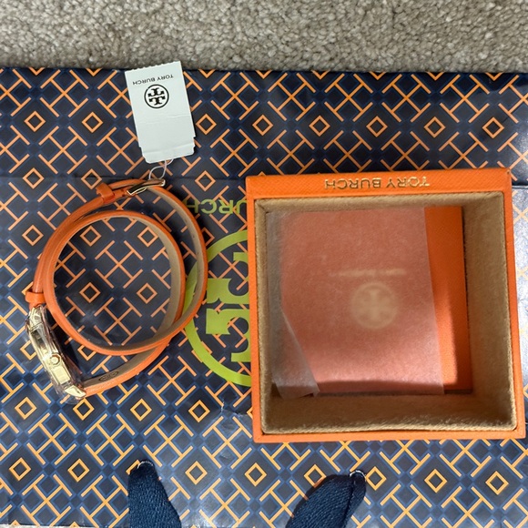 Tory Burch Gift Set - Orange band. Brand new - Picture 3 of 5